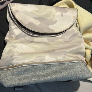 Stella & Dot Crush It Backpack